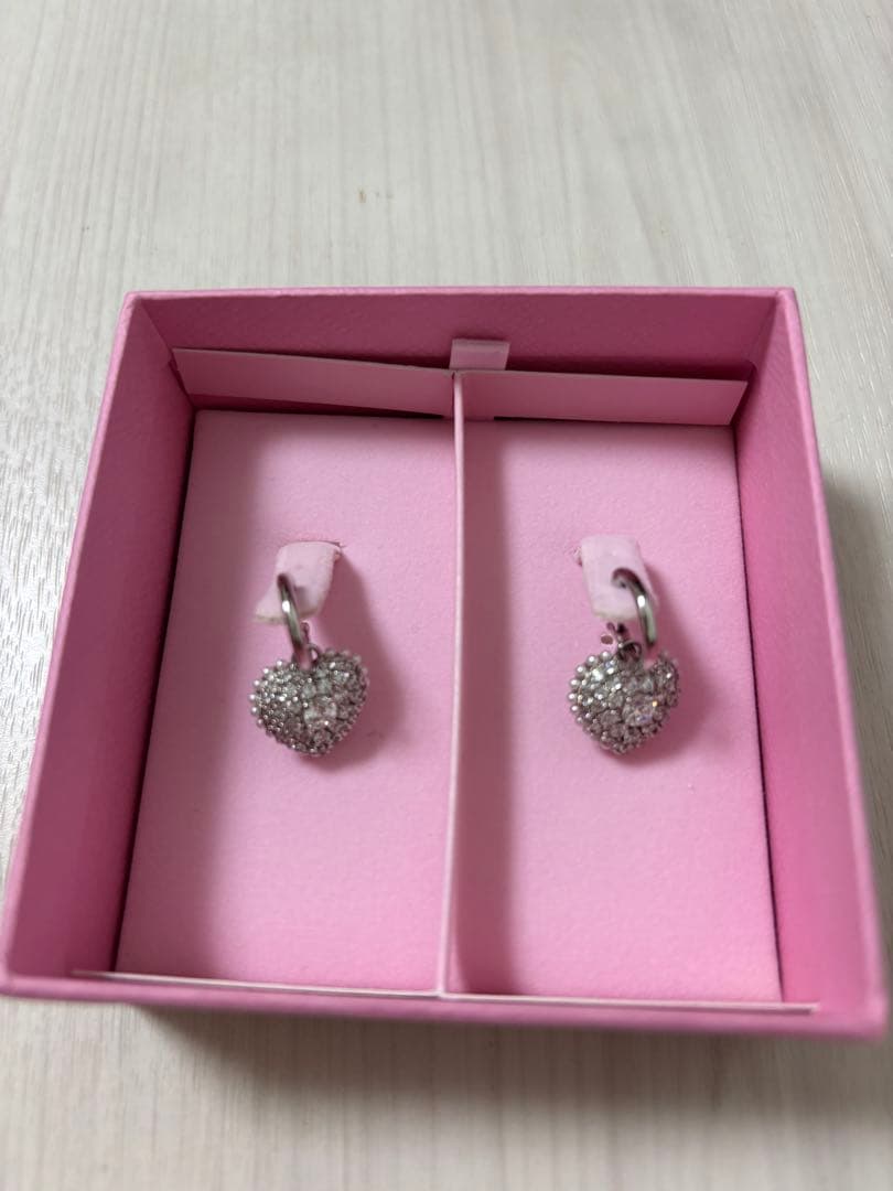 スワロフスキー　IDYLLIA パール　ホワイト　ハート　ピアス