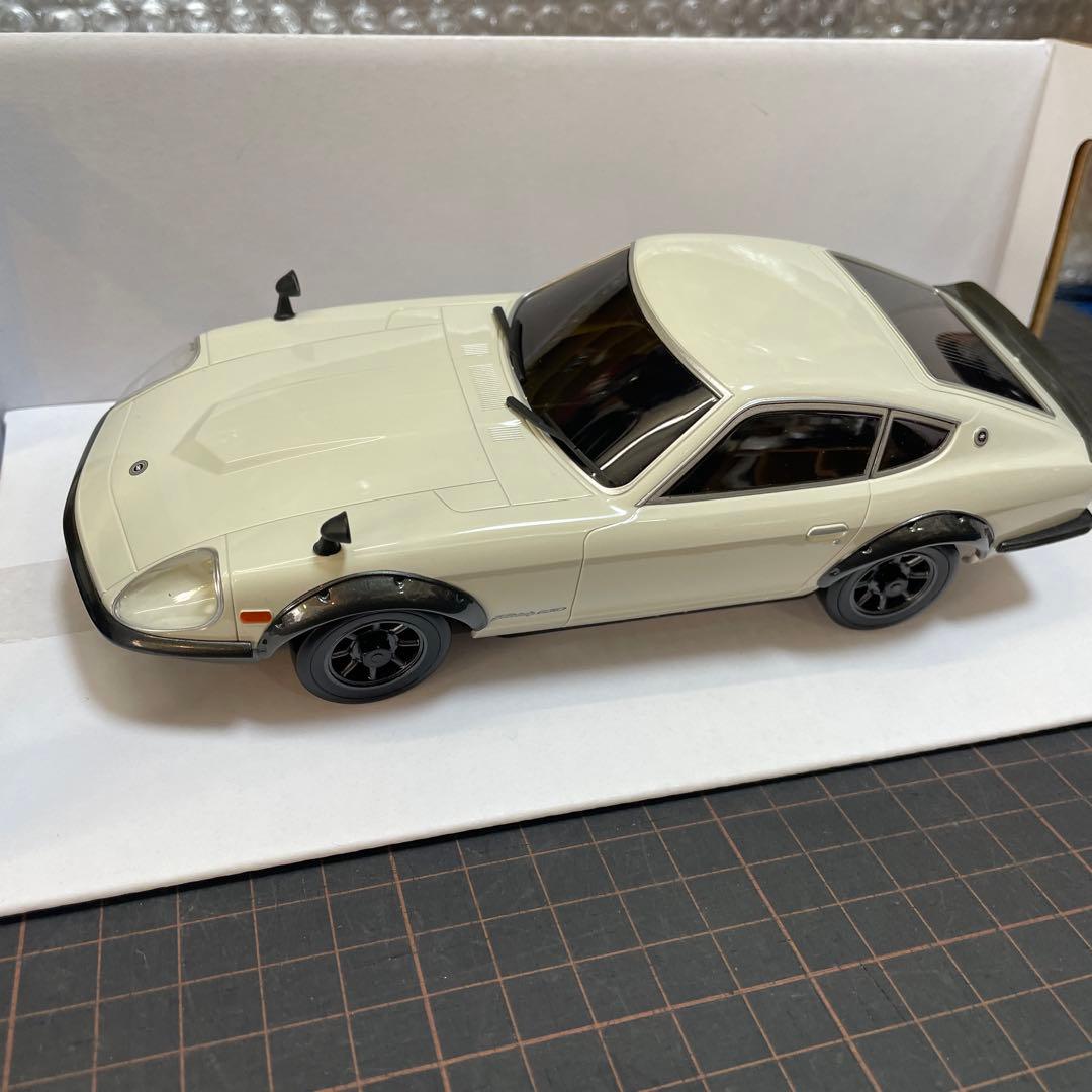 ミニッツ AWD 日産　フェアレディ 240ZG ホワイト　と　2000GT-R