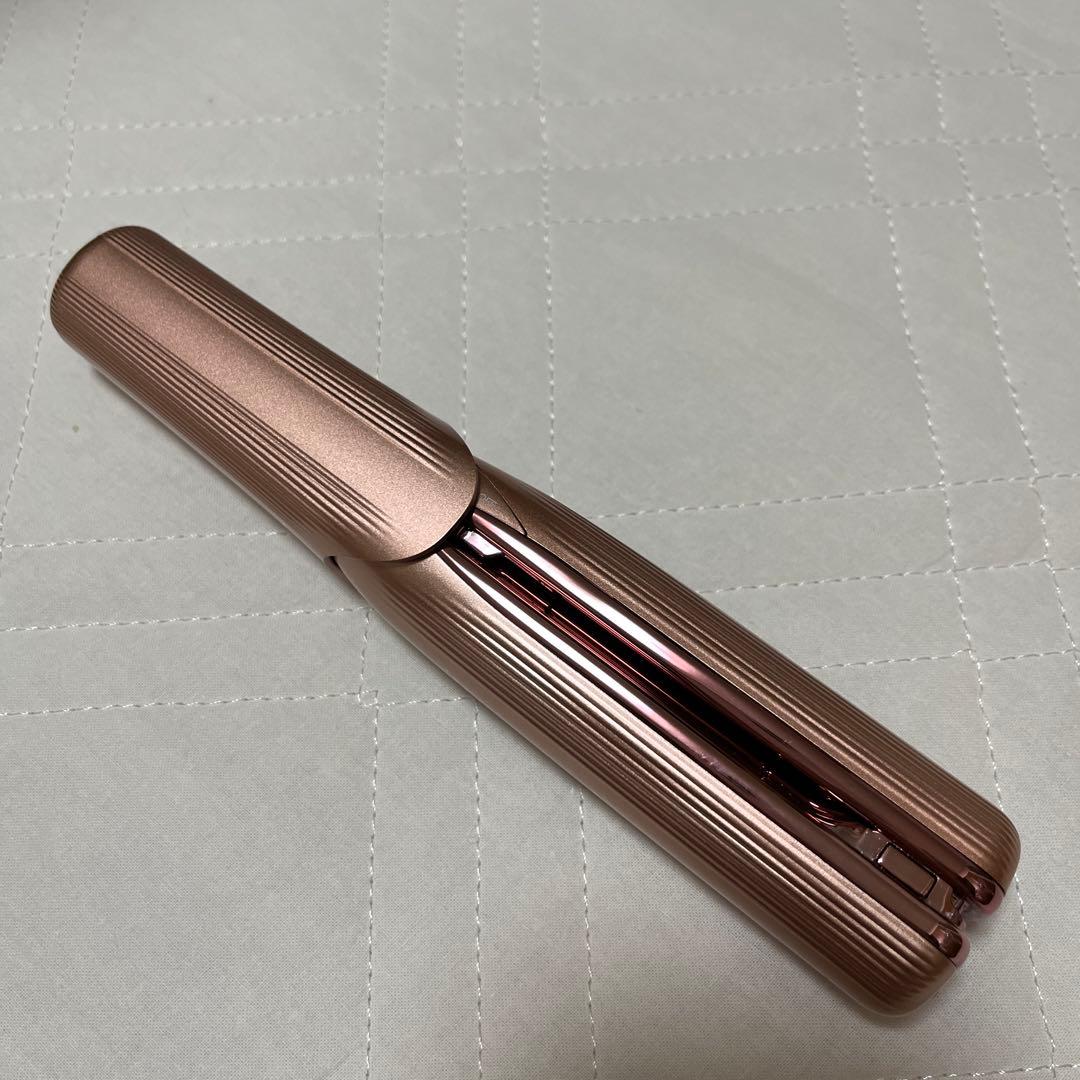 【美品、未使用】Refa 持ち運び ヘアアイロン