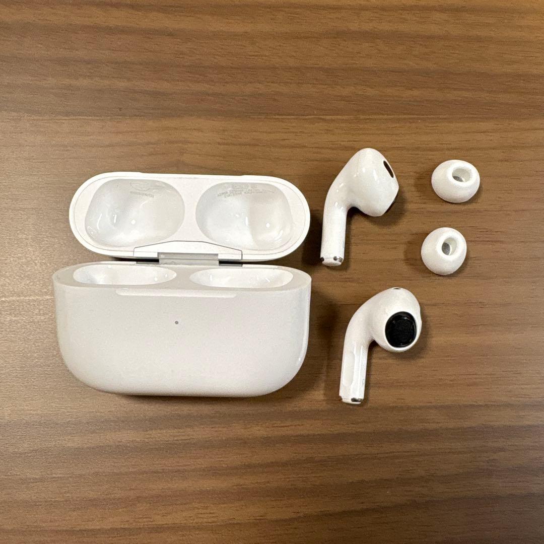 AirPods pro 第二世代　apple