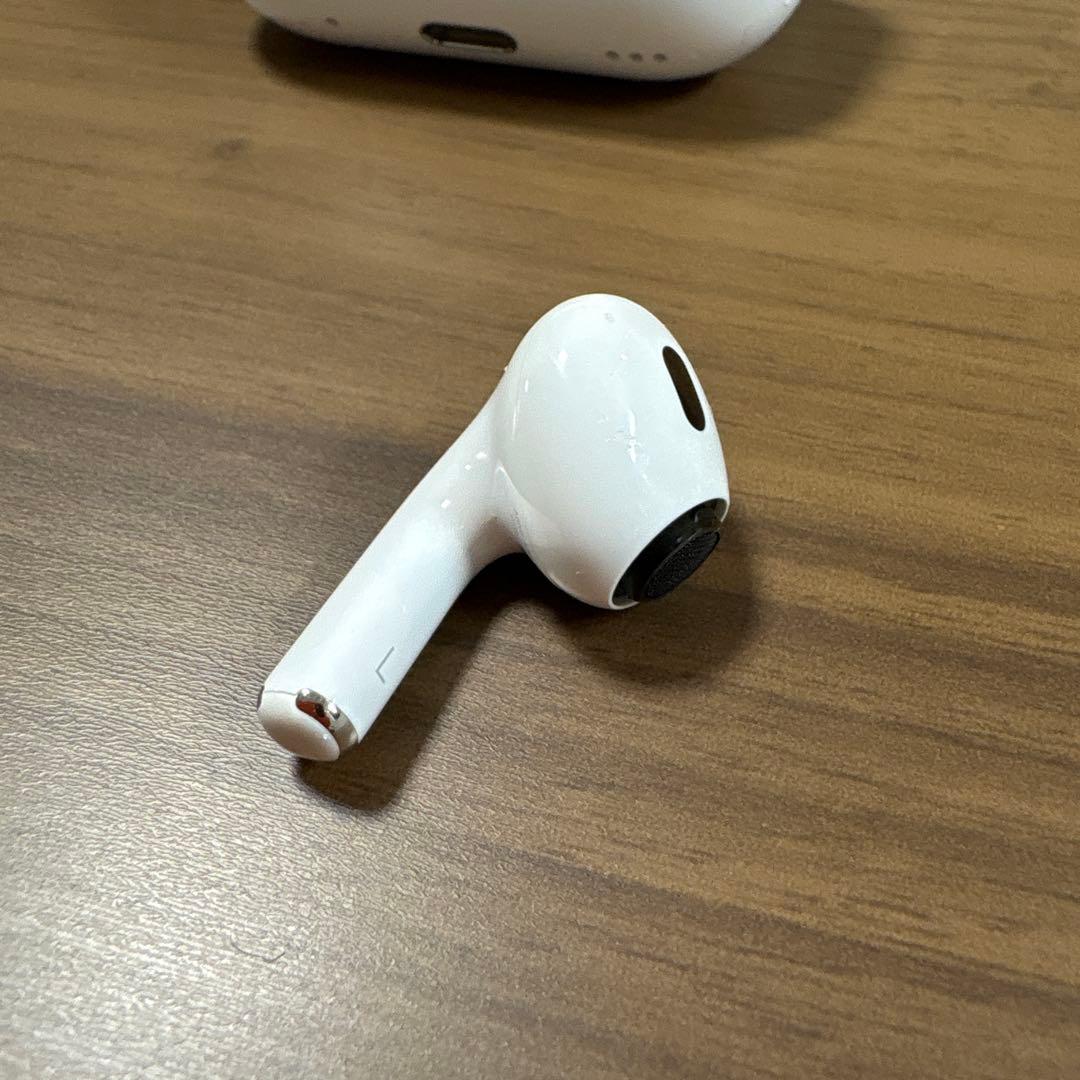 AirPods pro 第二世代　apple