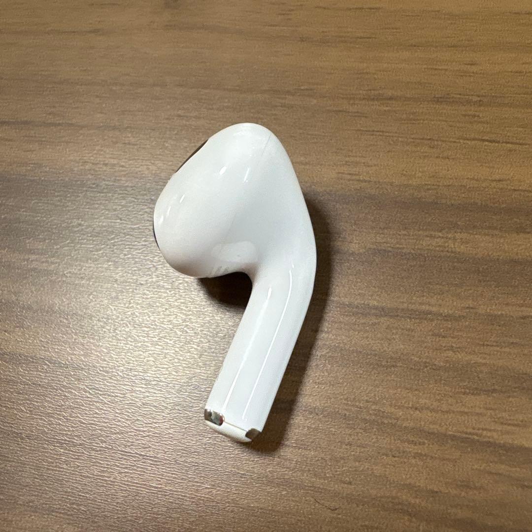 AirPods pro 第二世代　apple