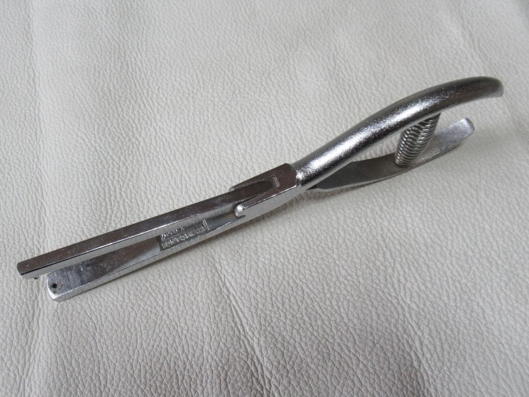 ◆未使用に近い 1960年代◆国鉄 岩田製(IWATA) 改札パンチ/改札鋏