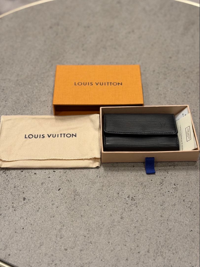 ヴィトン　キーケース　エピ・ノワール