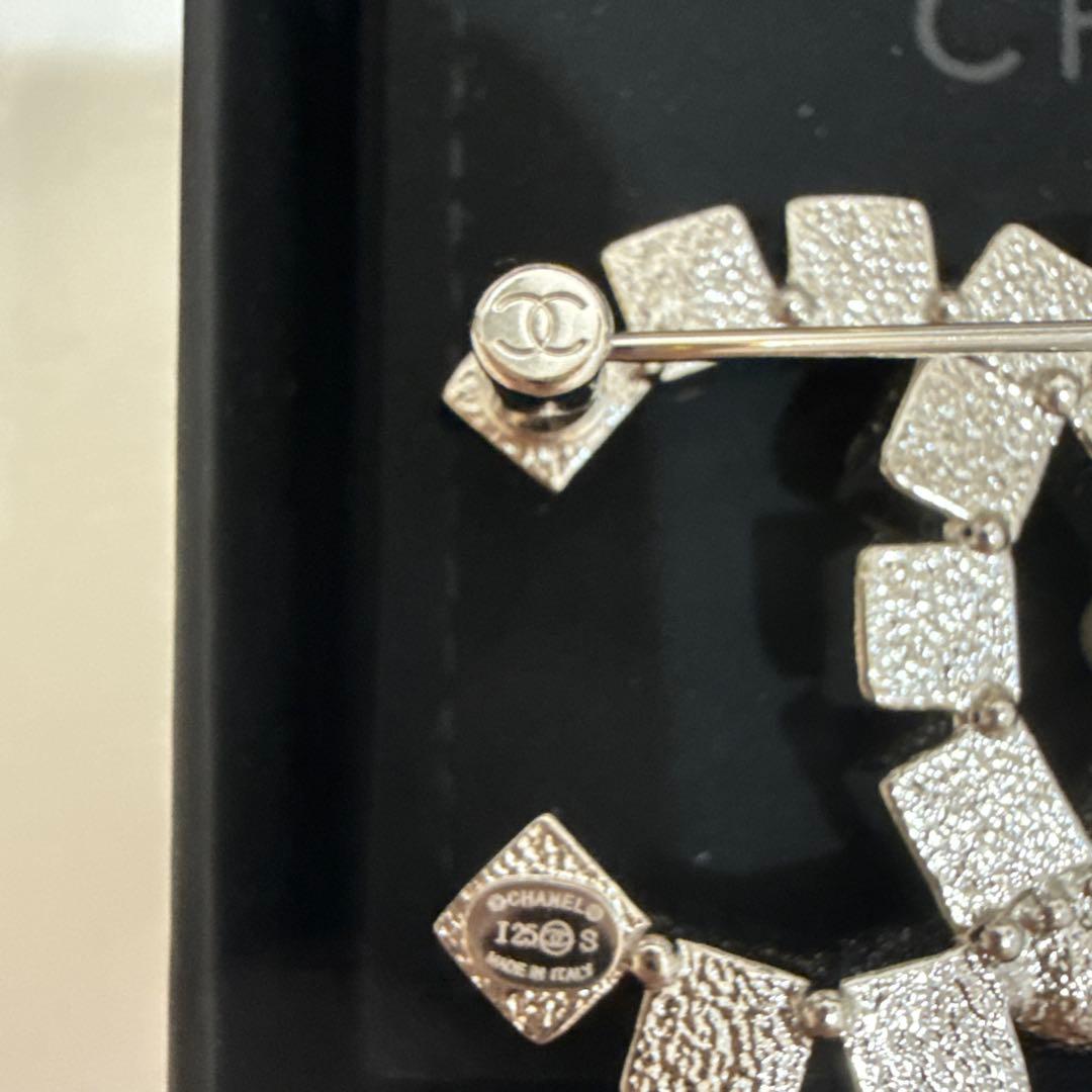 二*ん様 シャネル　CHANEL ブローチ　パール　シルバー　25s