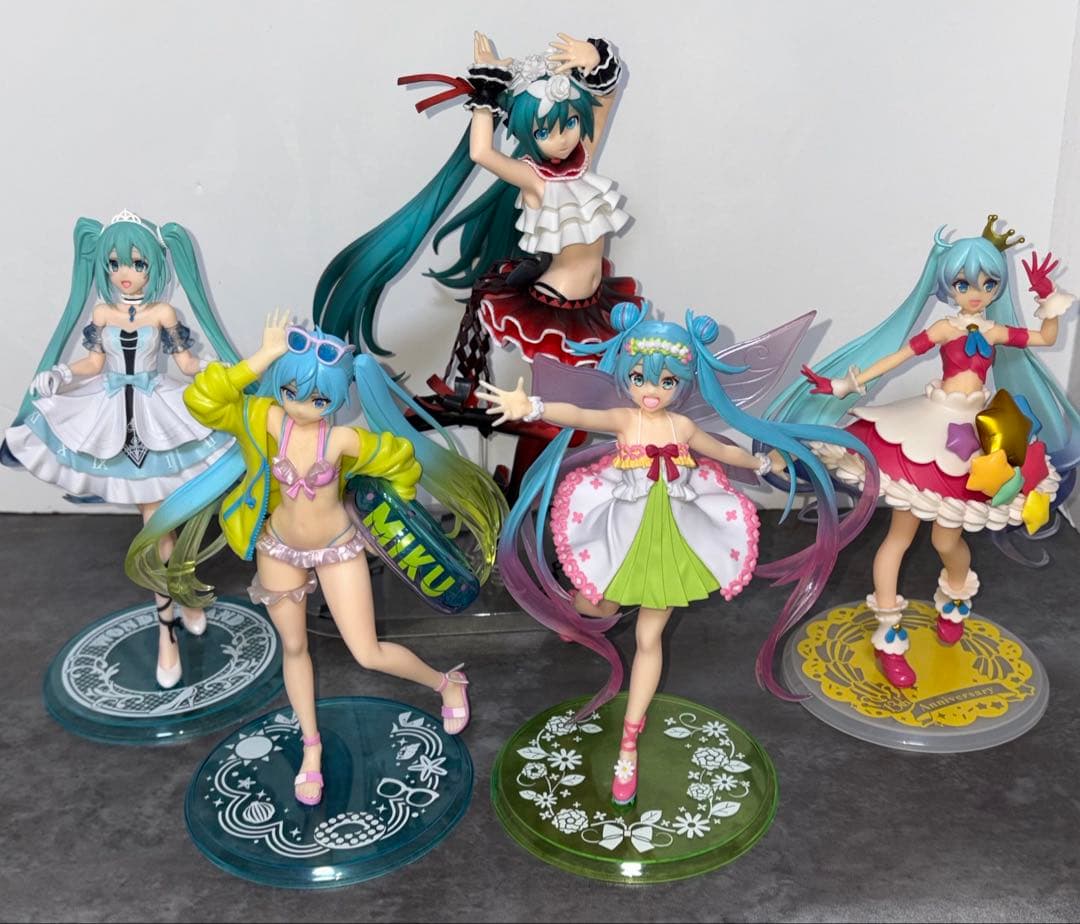 美少女フィギュア　まとめ売り　初音ミク　チェーンソーマン　fate 20体　格安