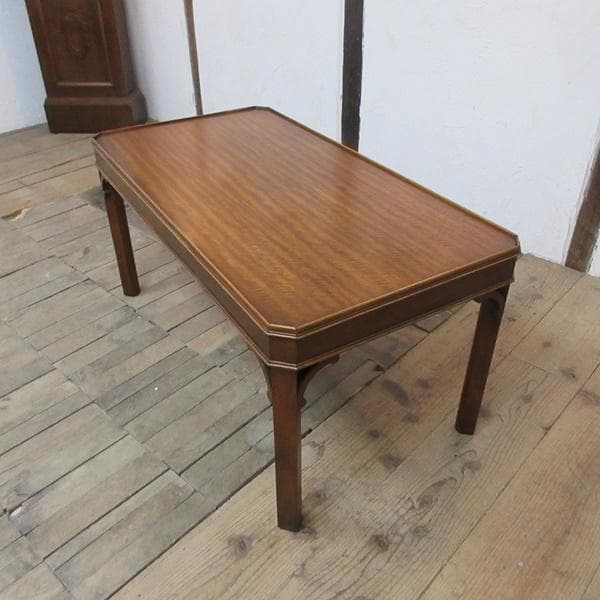 英国製 アンティーク 家具 べヴァン・ファンネル社 コーヒーテーブル 6111e