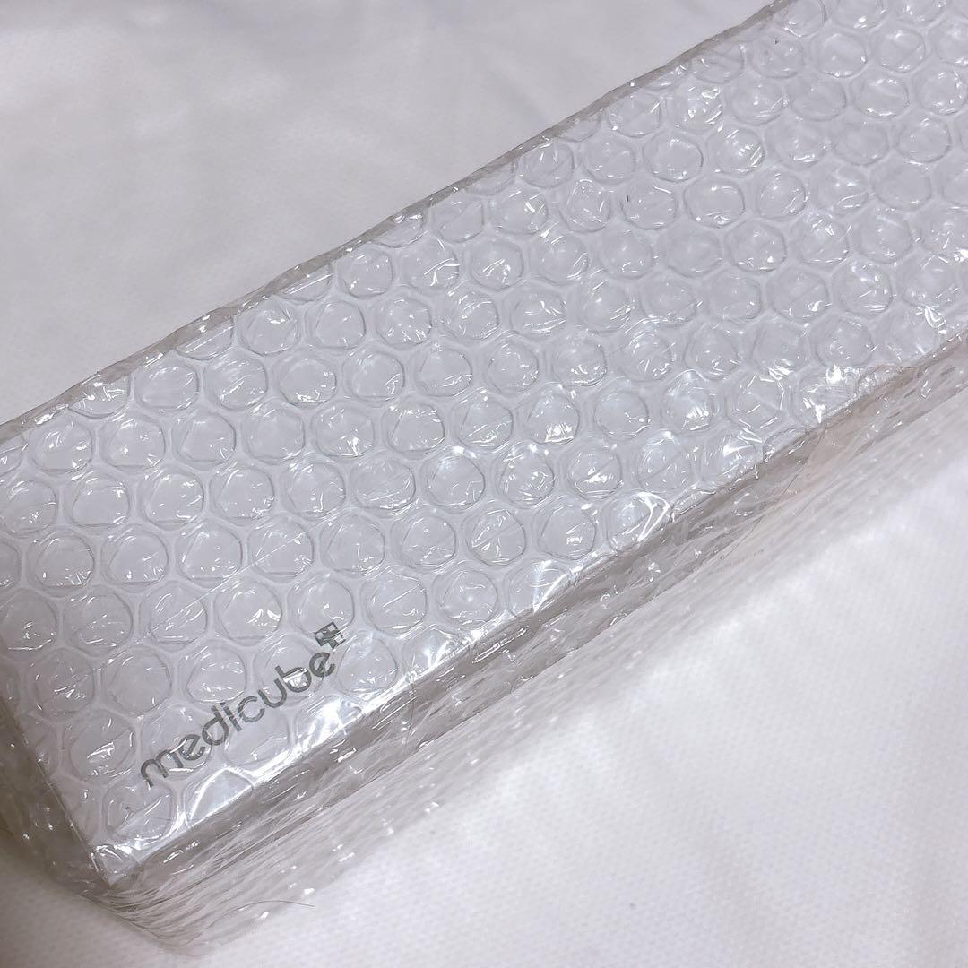 【新品 未開封】めるめるさまmedicube BOOSTER PRO 美顔器