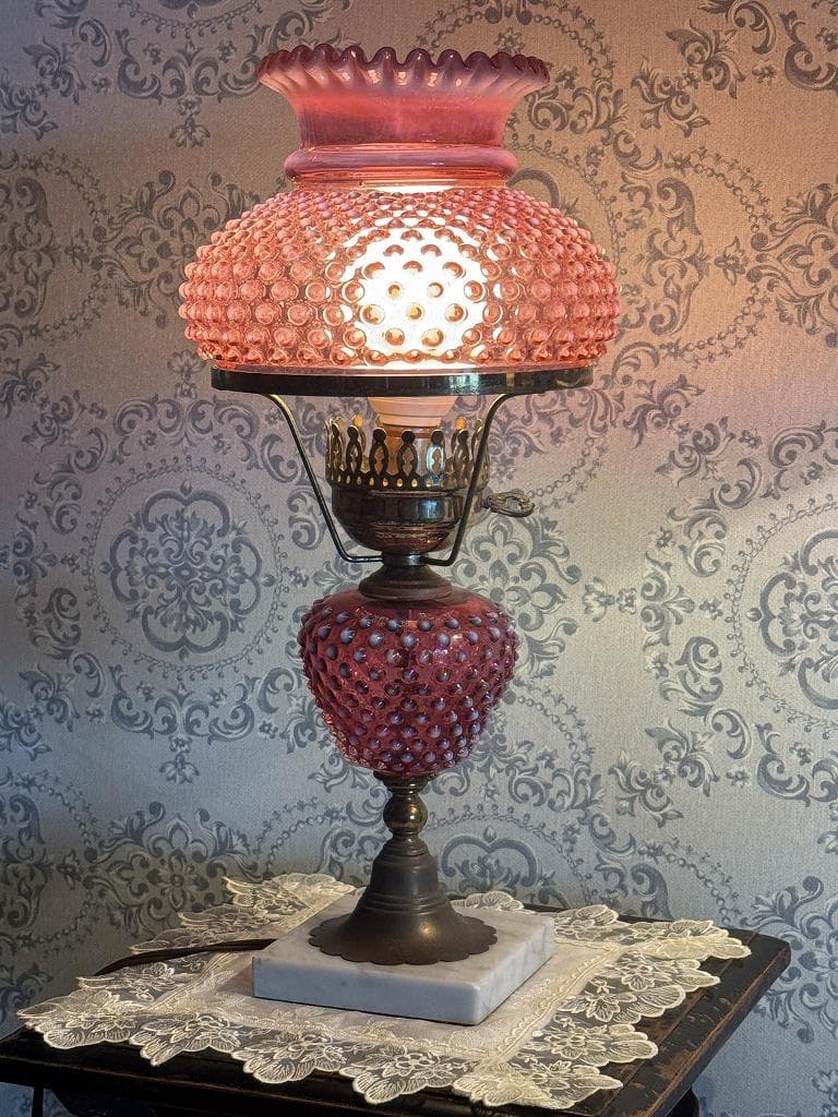 フェントン　ホブネイル　クランベリー　オパールセント　ランプスタンド