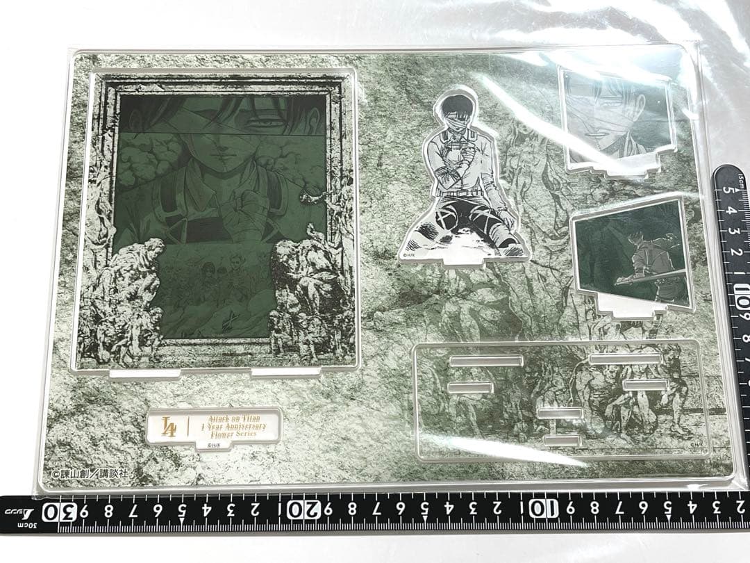 進撃の巨人 ANIQUE 誓いと約束　天と地の戦い　ジオラマ　エルヴィンリヴァイ