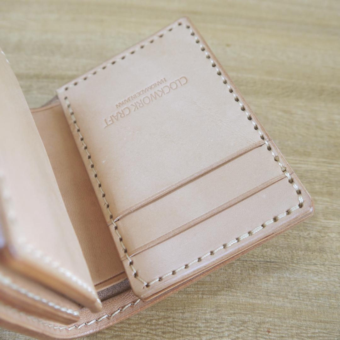 ヌメ革　フル栃木レザー　サドルレザー　コンパクトウォレット　二つ折り　生成り