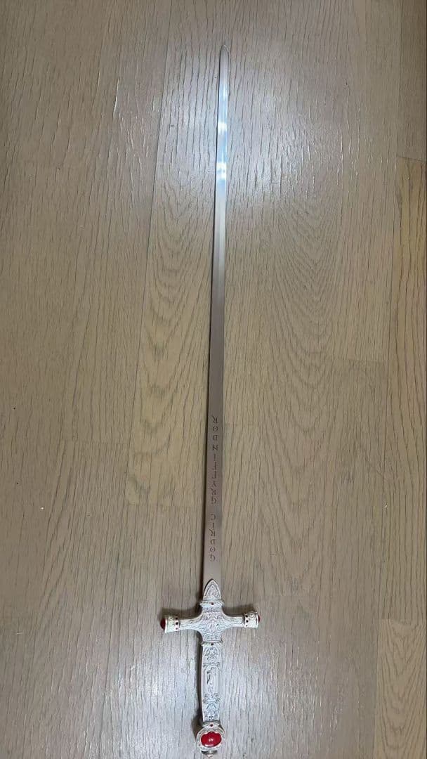 ハリー・ポッター レプリカ グッズグリフィンドールのグッズ銀色 付属プレート付き