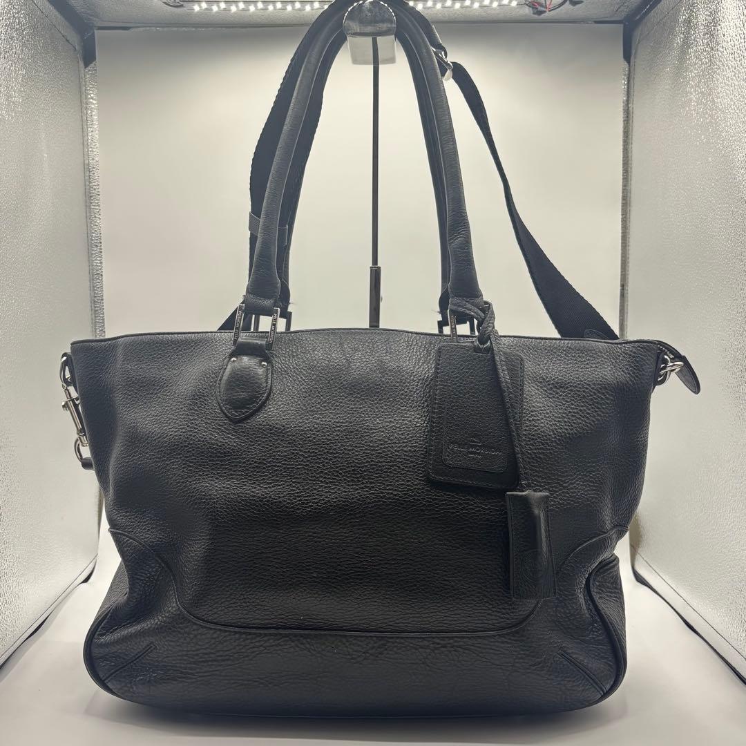 ペッレモルビダ　メイデンボヤージュ　レザー　ビジネスバッグ 肩掛け シボ革