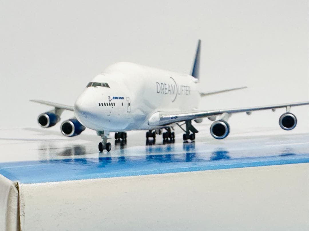 hogan 1/400 B747 LCFドリームリフター Dreamlifter