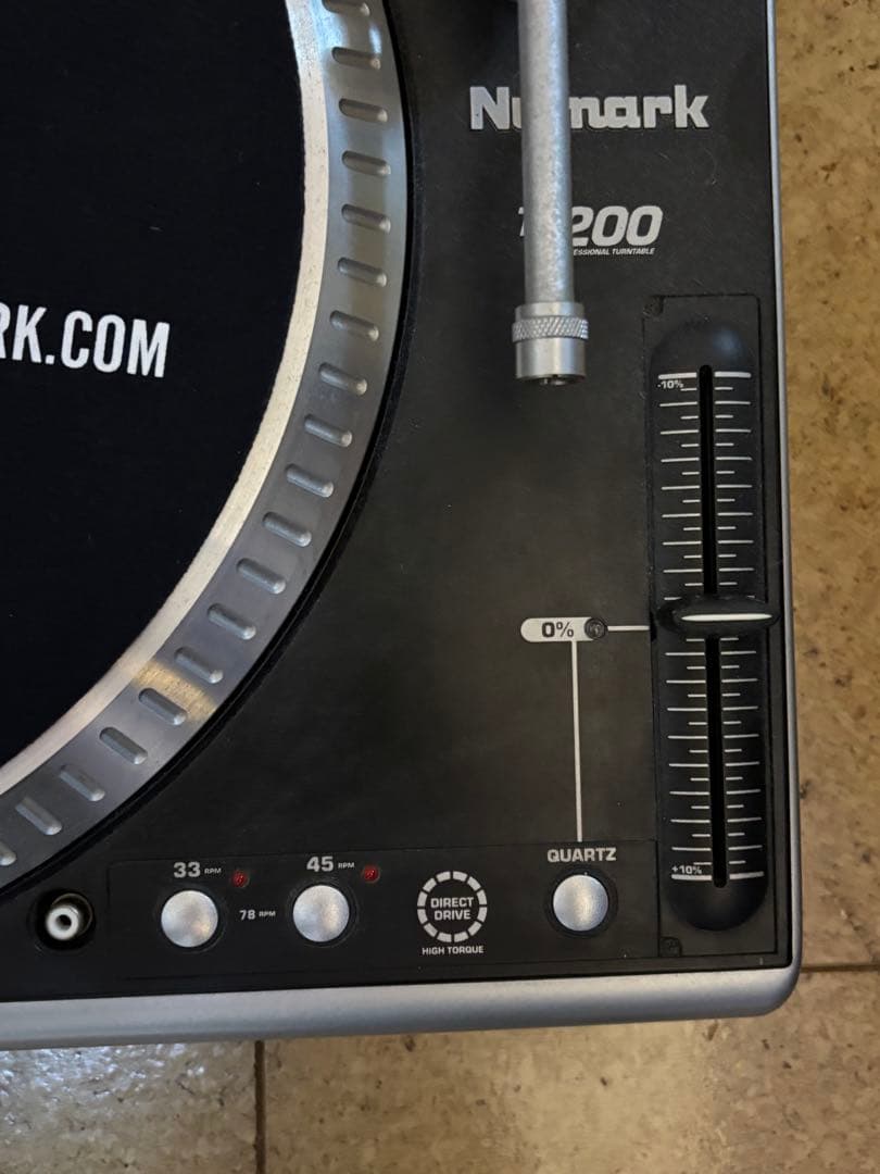 Numark TT200 ターンテーブル