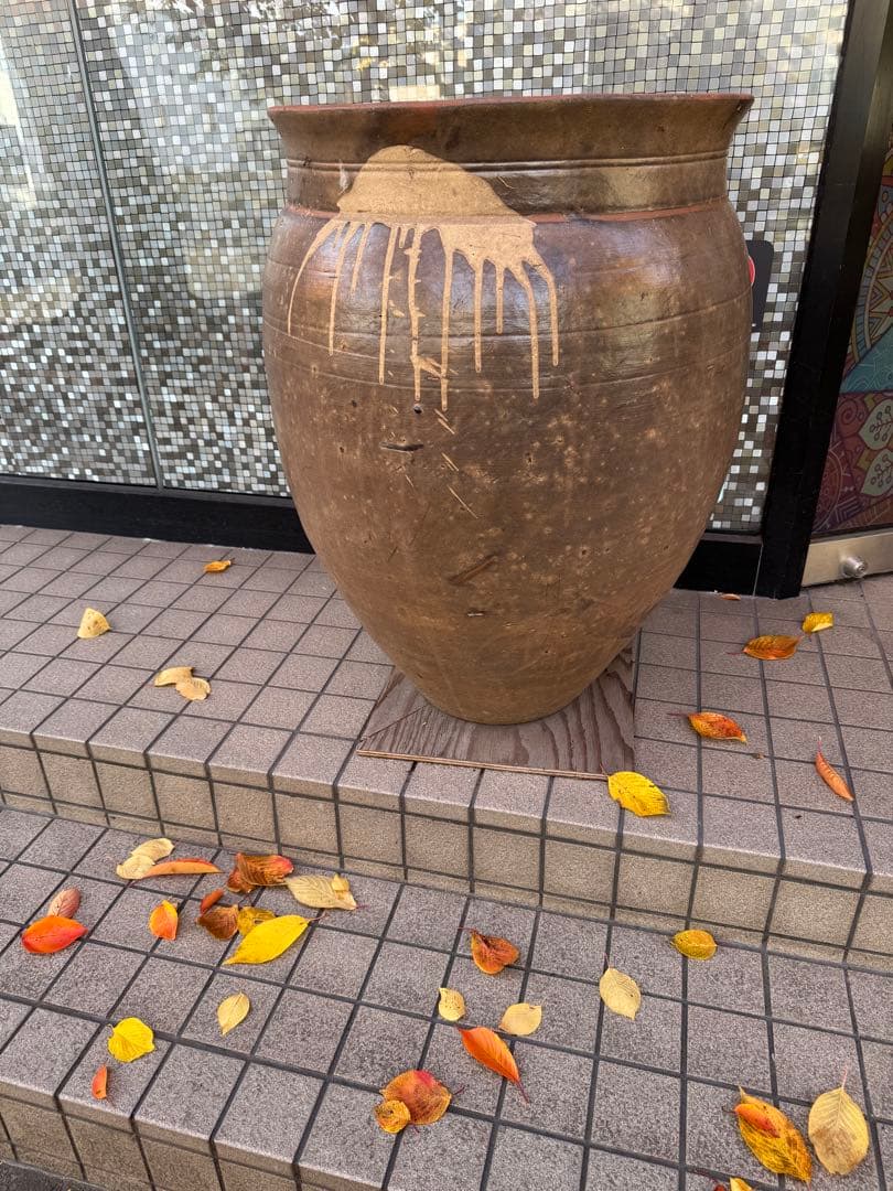 【特大の甕（かめ）】大型陶器製円筒形壺