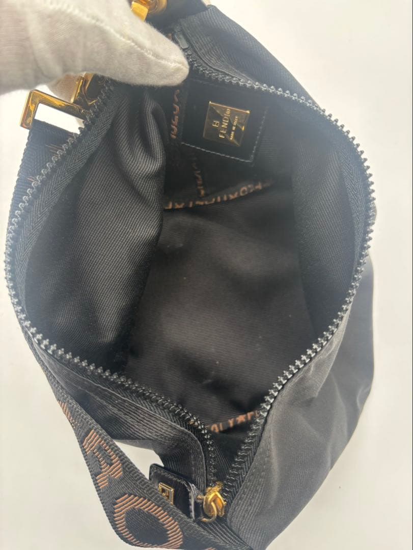 FENDI フェンディショルダーバッグ トートバッグ ナイロンハンドバッグ肩掛け