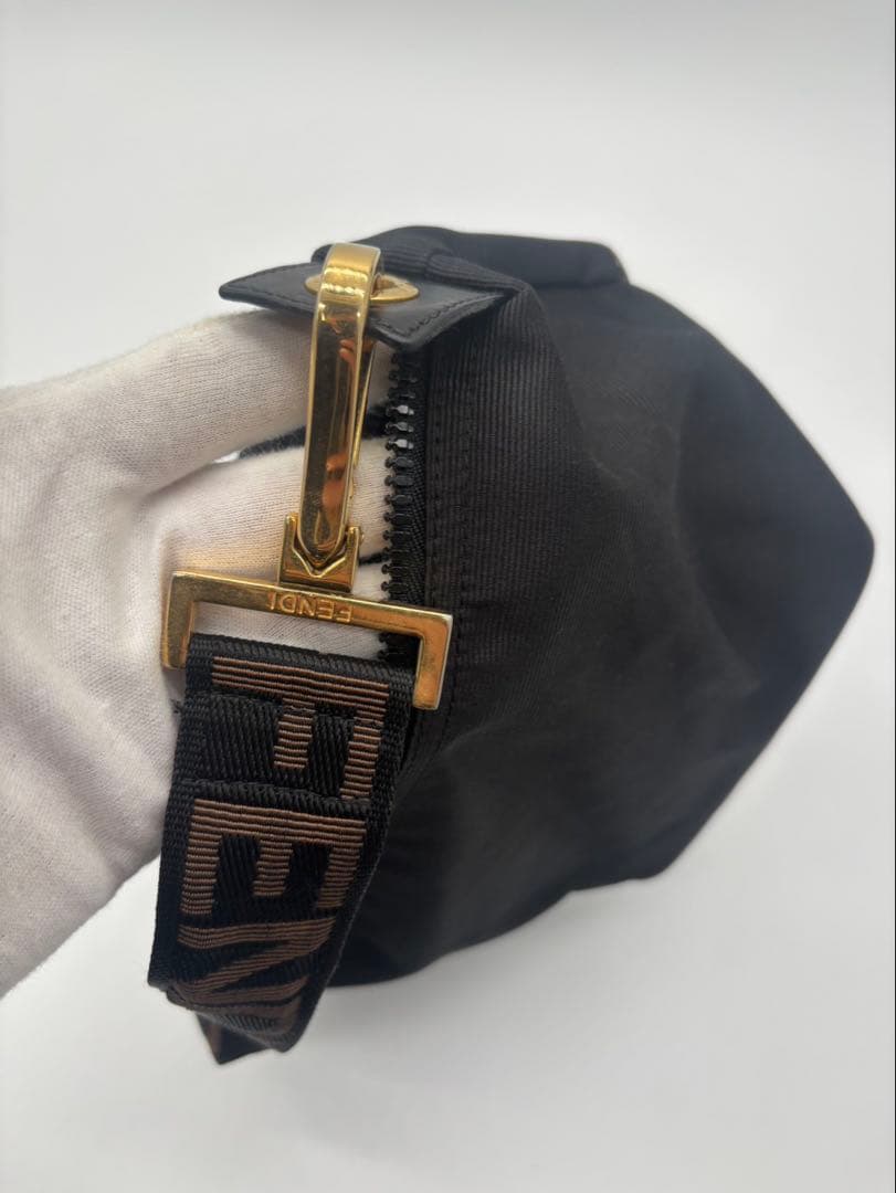 FENDI フェンディショルダーバッグ トートバッグ ナイロンハンドバッグ肩掛け