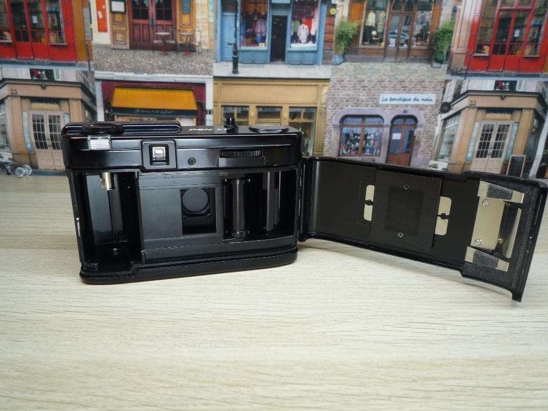 ☆ストロボ付きハーフカメラ☆ OLYMPUS PEN EF　㉕