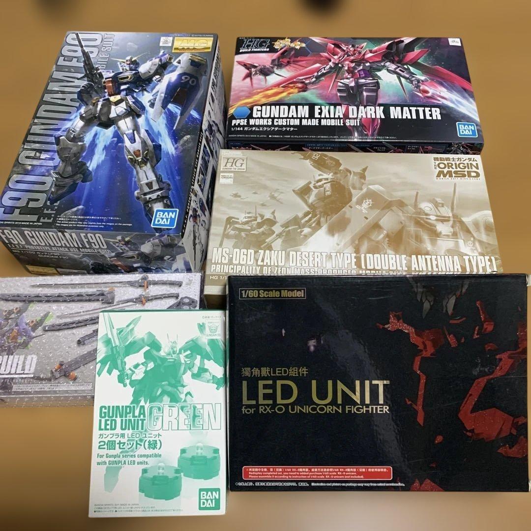 ガンプラキットセットと LEDユニット（中国製）　計6箱