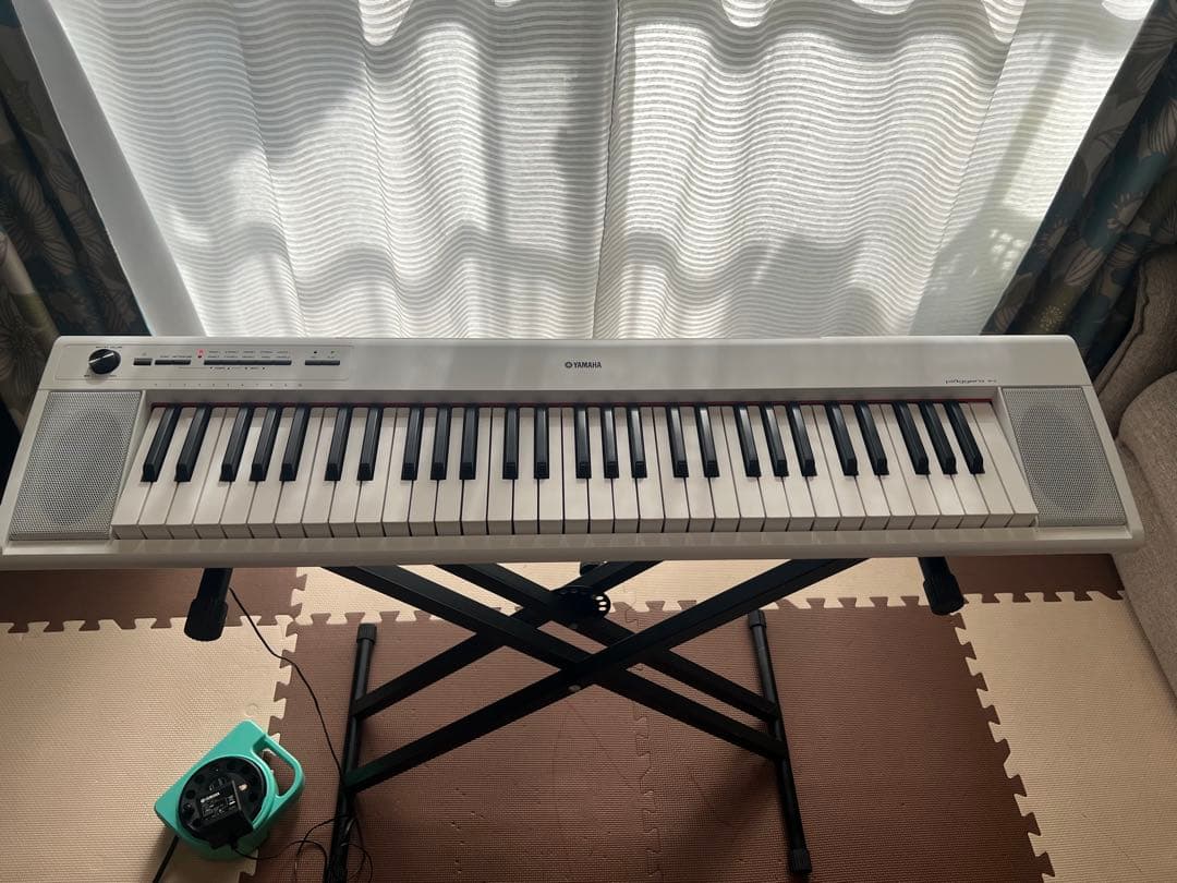 YAMAHA piaggero NP-12 ホワイト61鍵盤電子キーボード