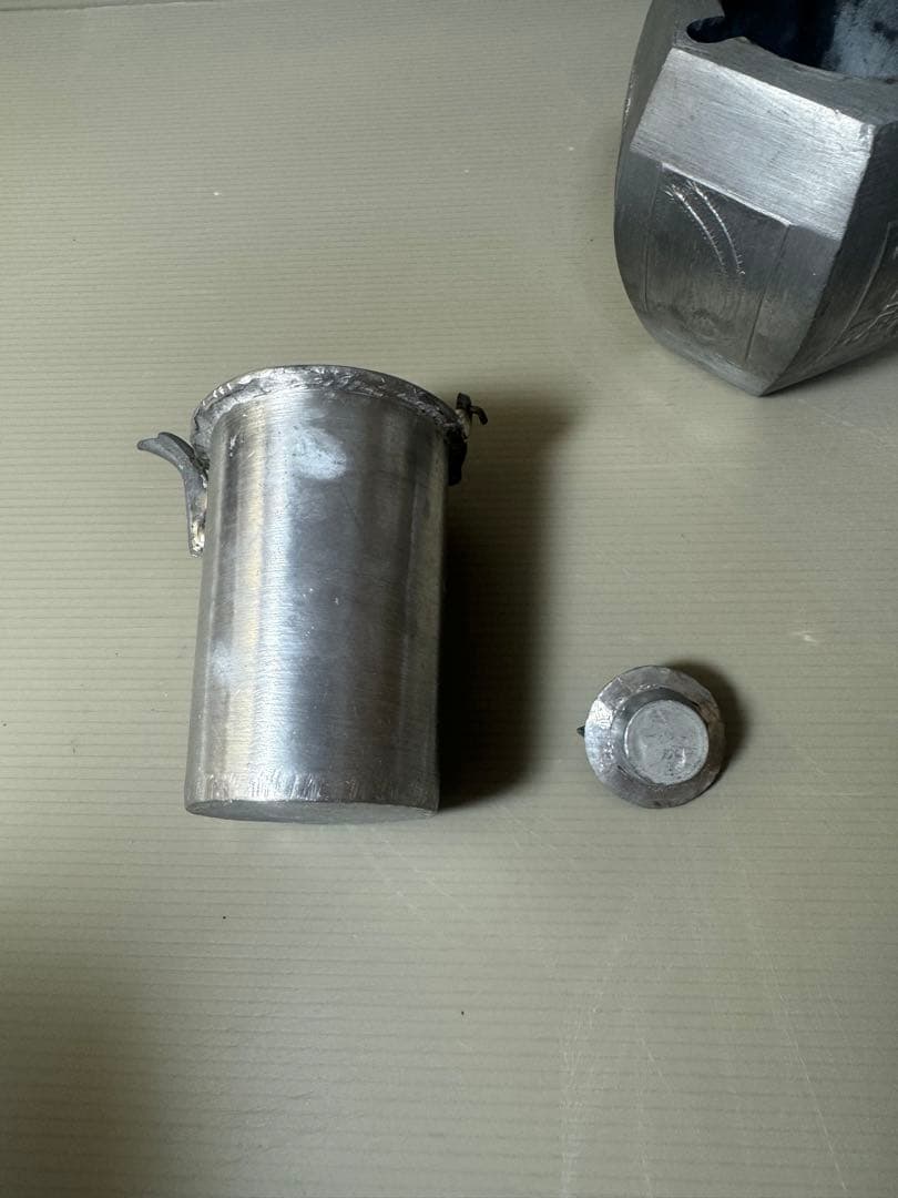 2396  中国酒器　六角チロリ　錫製  骨董品