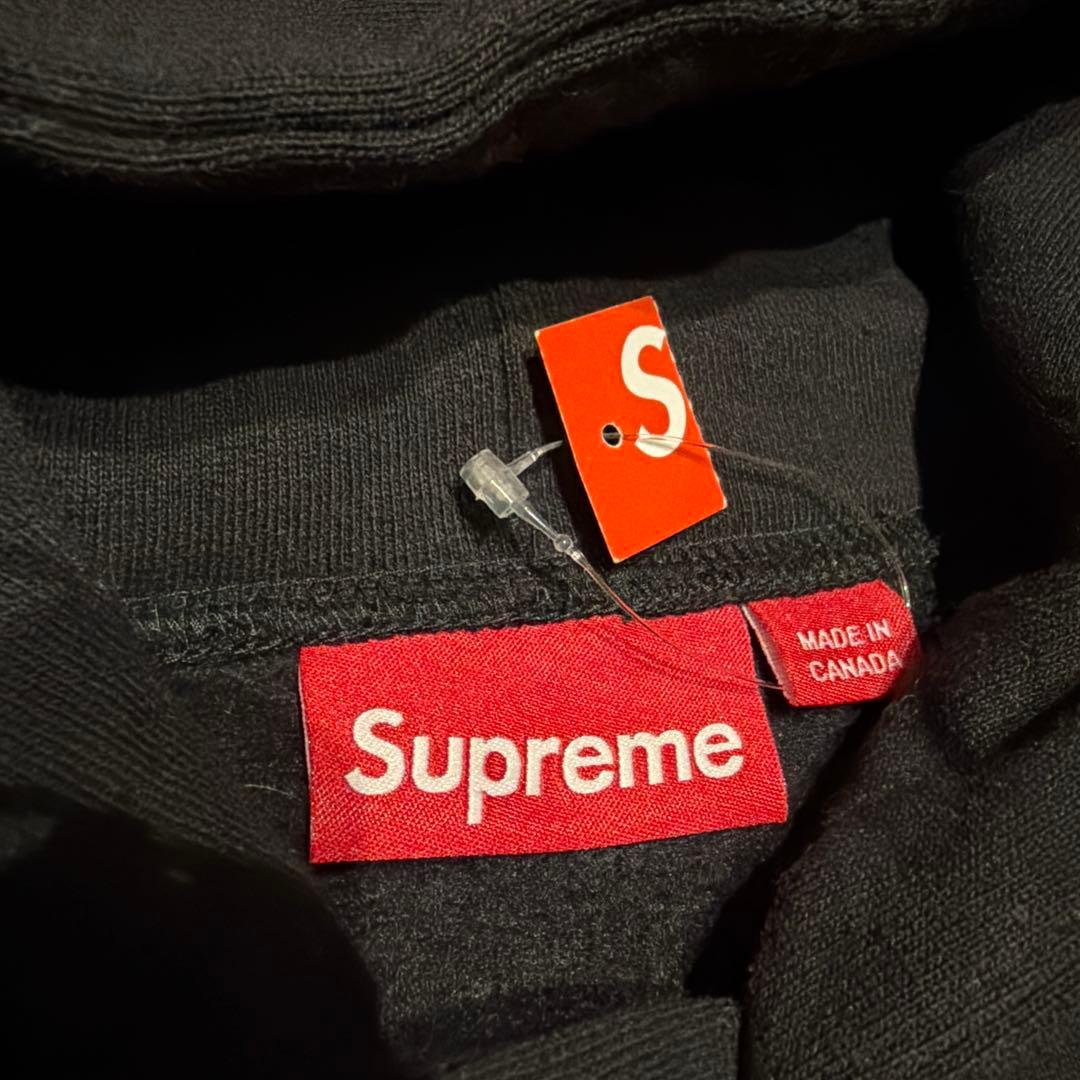 supreme スモールボックスロゴパーカー　1回着用タグ付き　Ｌ　ブラック
