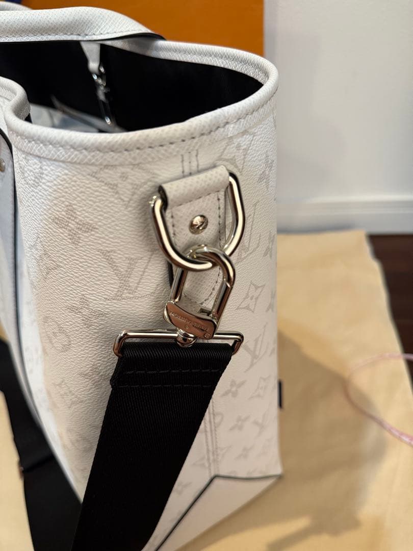 ルイヴィトン　モノグラムエクリプスウィークエンドトートNM 極美品