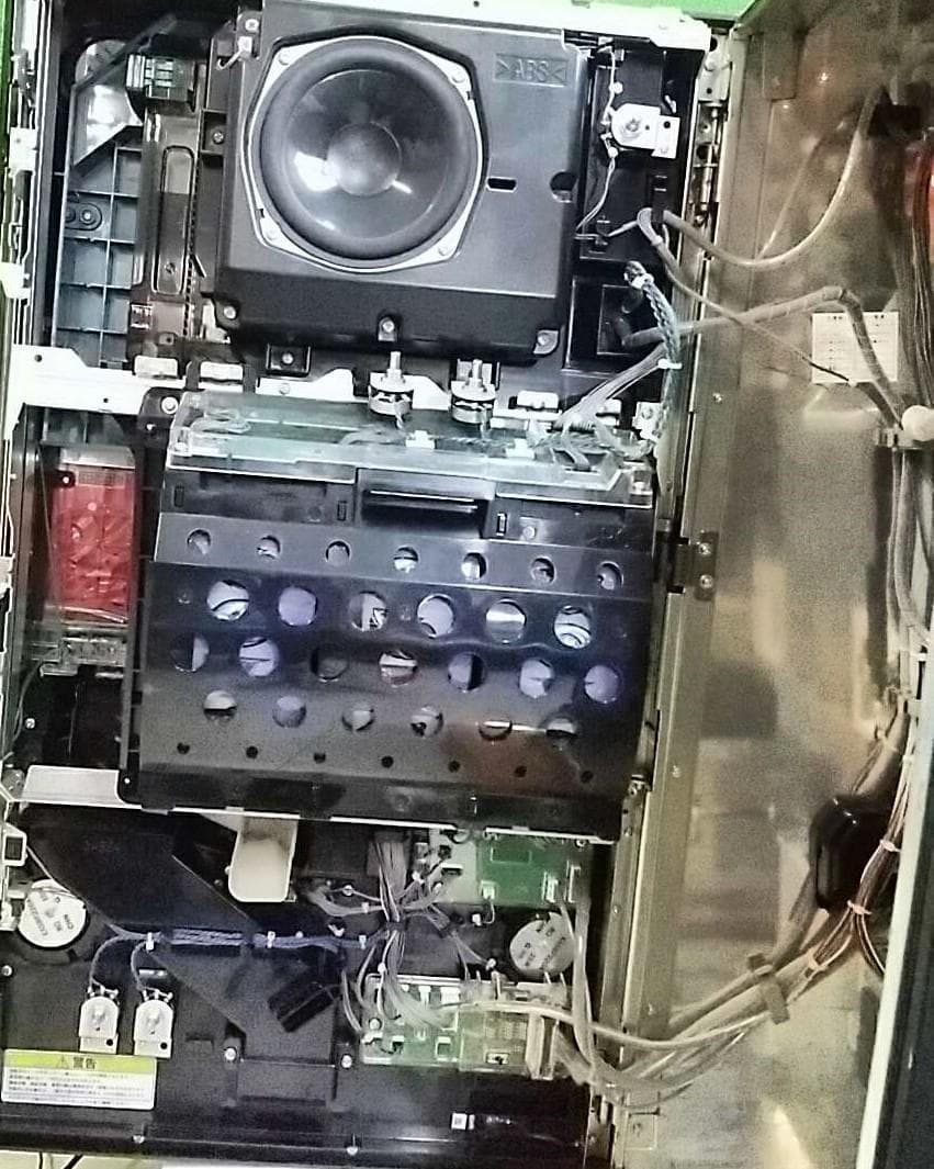 【送料込】パチスロ聖闘士星矢 海皇覚醒 不要機付　スロット　パチスロ実機