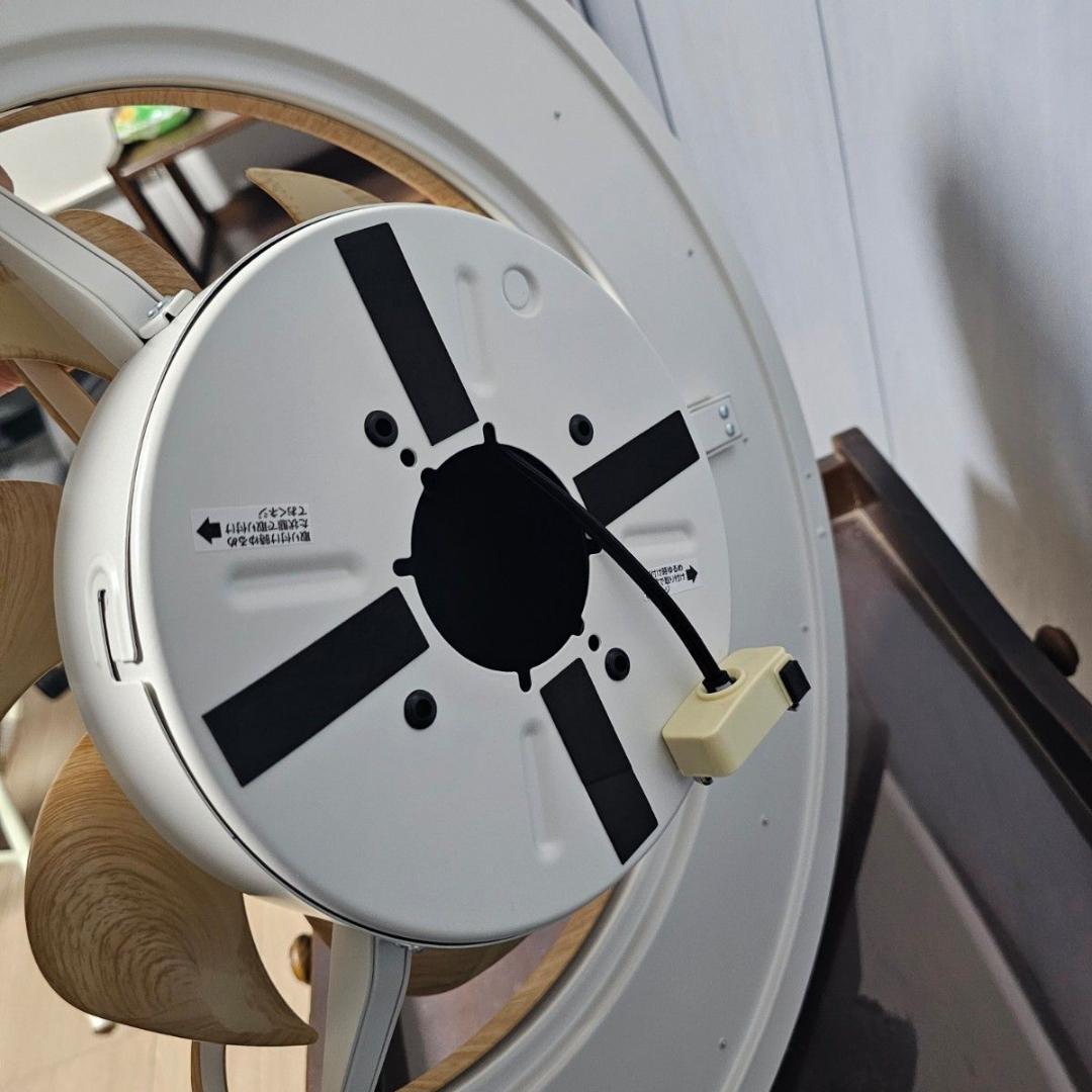 美品　ドウシシャ サーキュレーター 木目調 12畳用 DCC-12CMLW