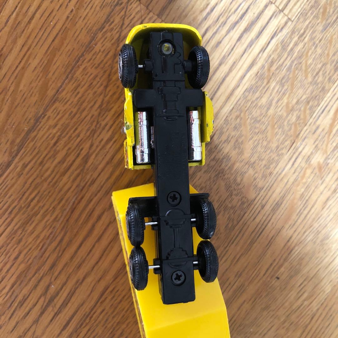 m＆mコンボイトラックです、中古ですので、よろしくお願いします。