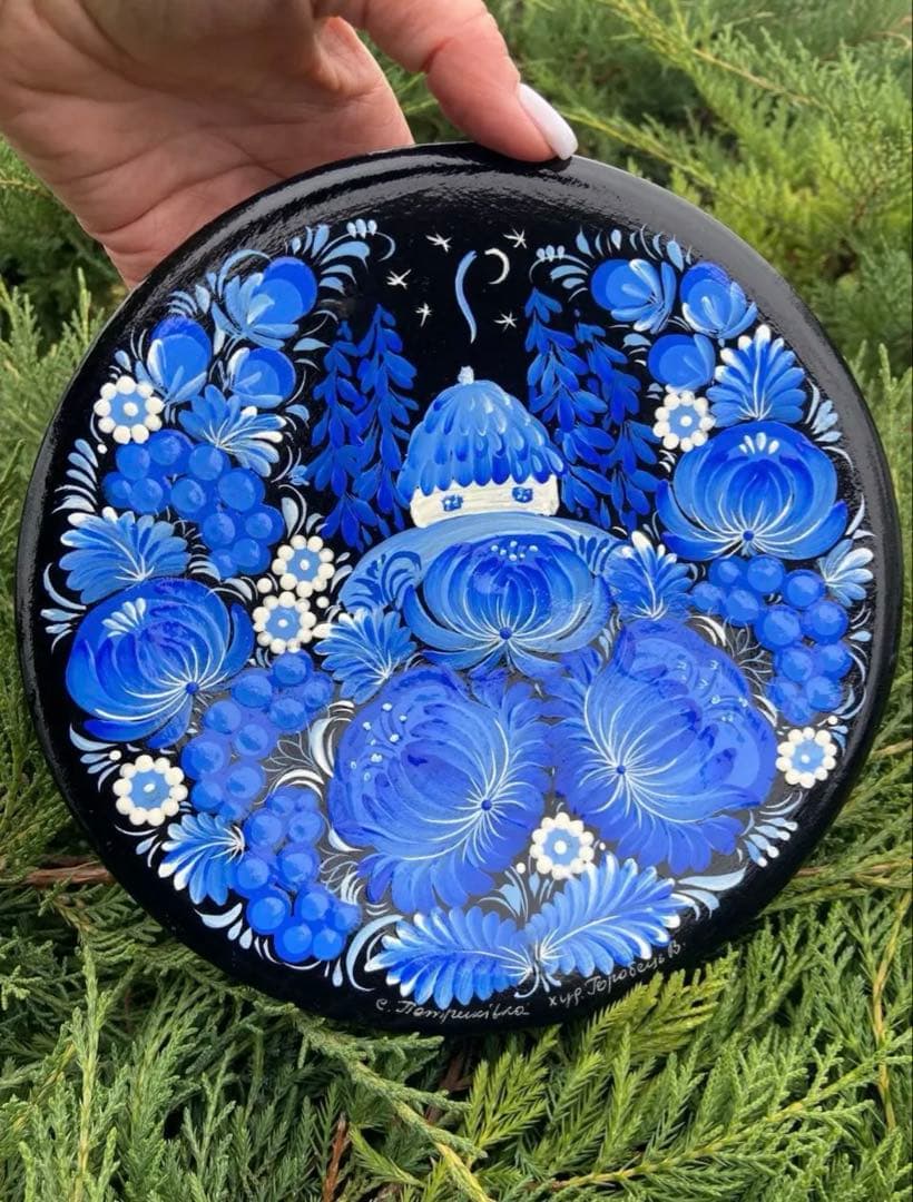 木製ペトリキウカ塗りのプレート（ヴァレンティナ・ホロべッツ）製　花柄