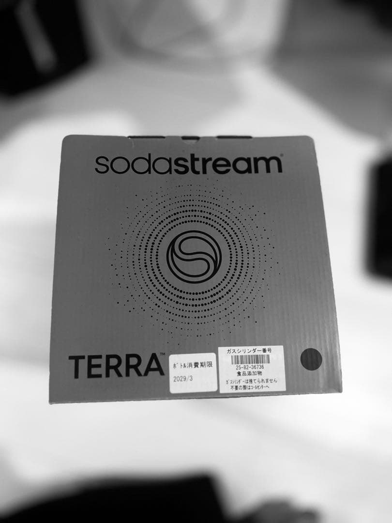 こ*け様 【新品未開封】ソーダストリーム TERRA ガスシリンダー&ボトル付属
