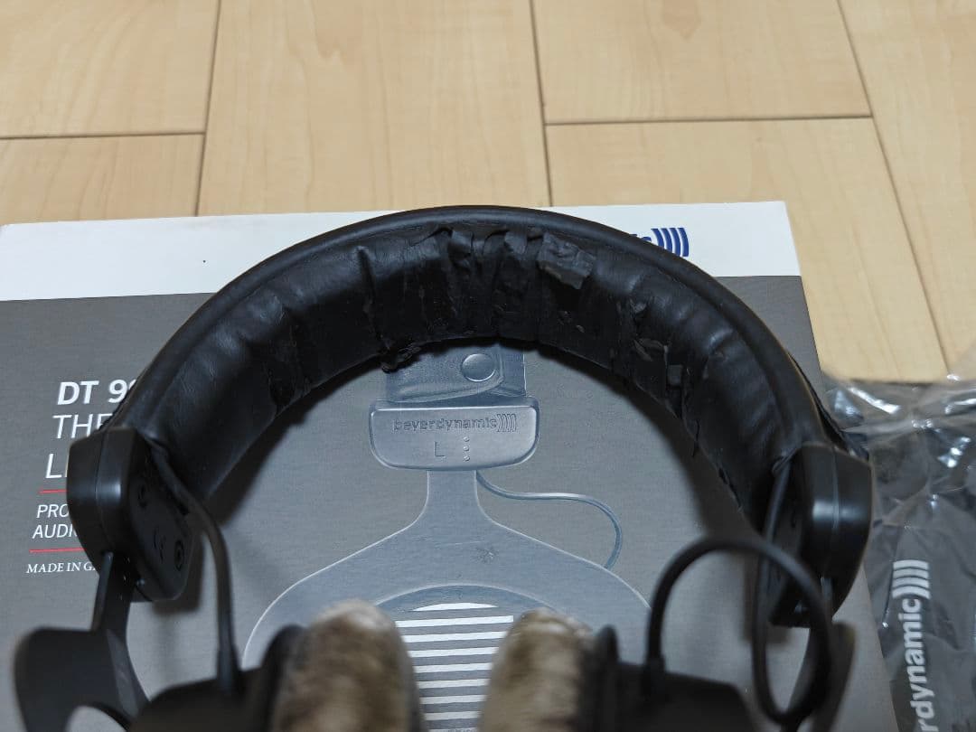 Beyerdynamic DT 990 PRO ヘッドホン
