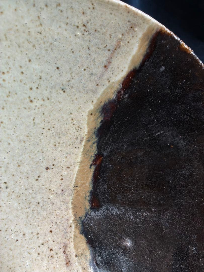 岩谷窯　山本教行　皿2枚　直径24センチ×高さ4.8センチ