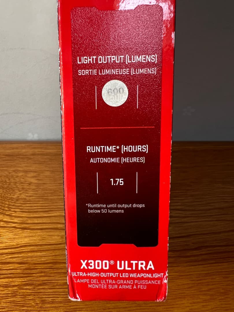 【実物】SUREFIRE X300 ULTRA LEDフラッシュライト