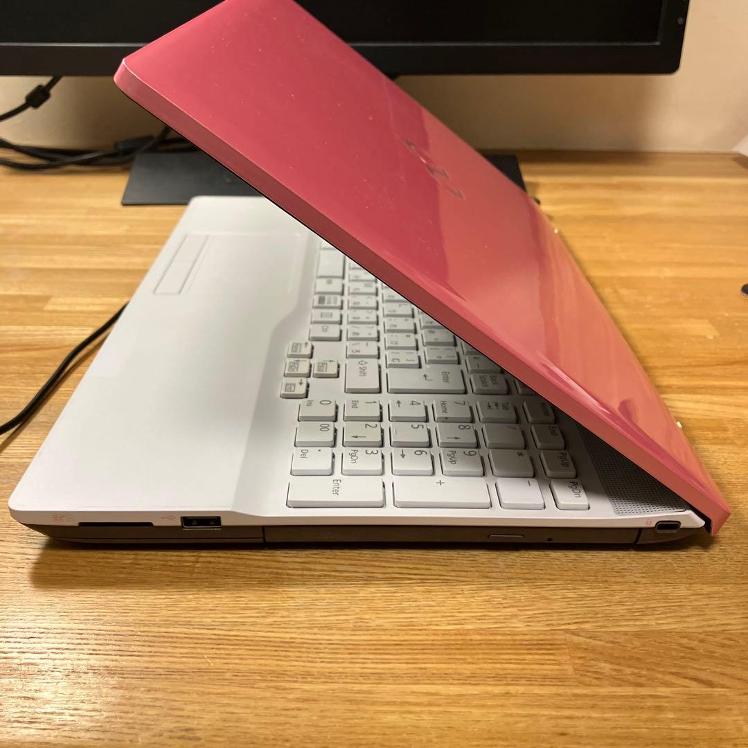 希少　美品　富士通LIFE BOOK サクラピンク　SSD500GB