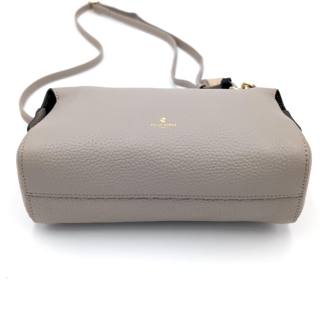 未使用級✨️ ペレボルサ レネット ショルダーバッグ レザー シボ革 グレー