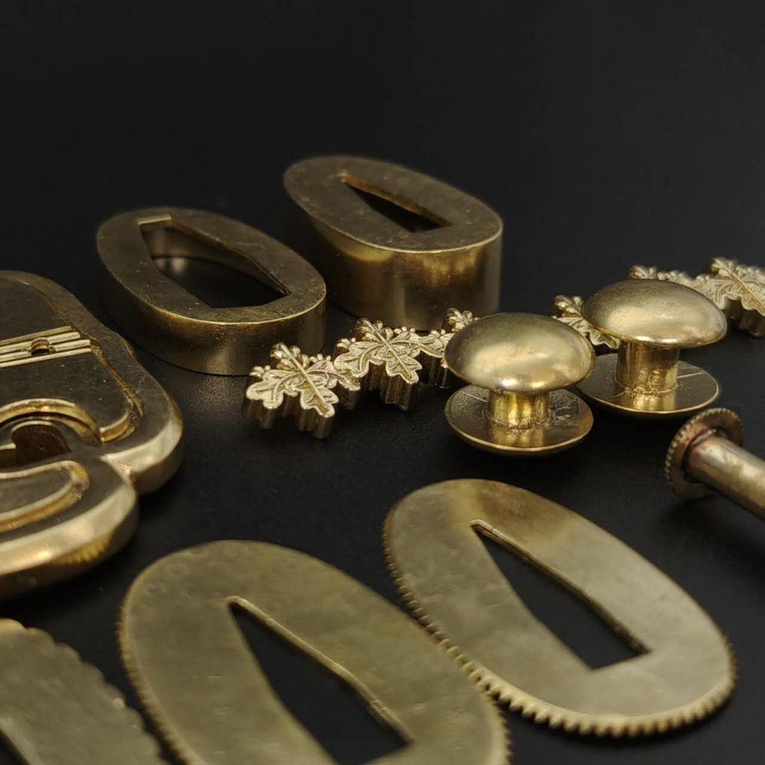 太刀金具　太刀拵　五三の桐　刀鍔目貫はばき切羽目釘鐺柄鞘　金具　金工品　刀剣美術