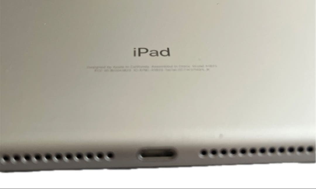 iPad 9.7インチ32GB Wi-Fiモデル2017バッテリー残量96%美品