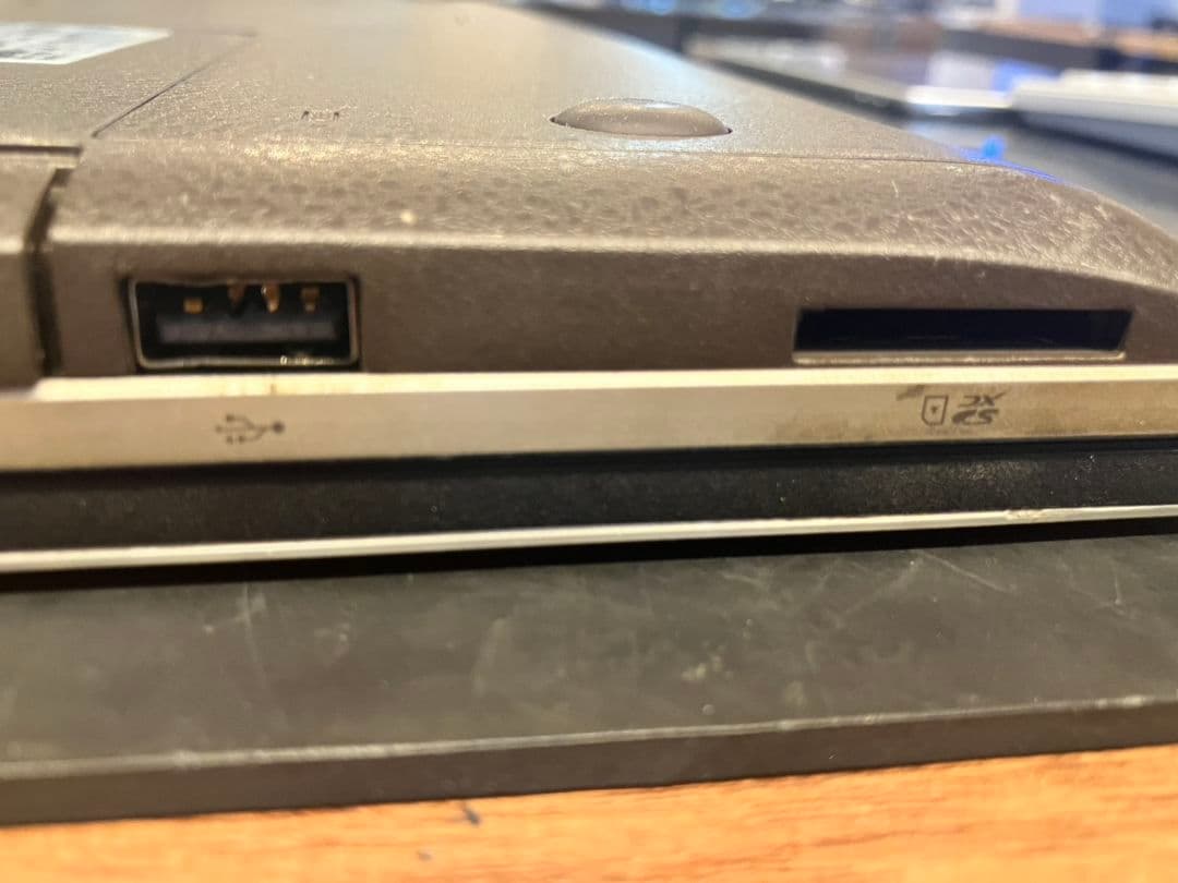 【ジャンク】LIFEBOOK NH75/E2 Ryzen7ノートPC 本体