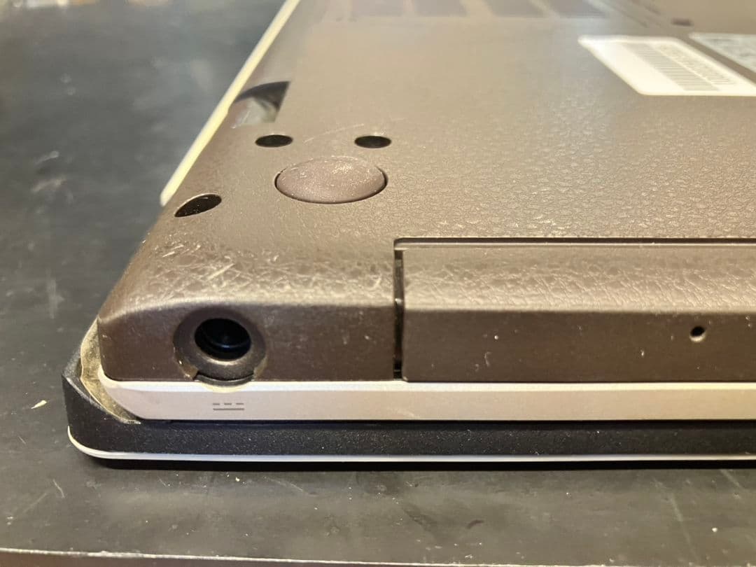 【ジャンク】LIFEBOOK NH75/E2 Ryzen7ノートPC 本体