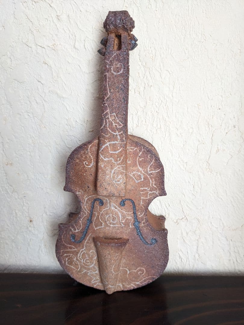 肥後博己　オブジェ　花器　陶　バイオリン