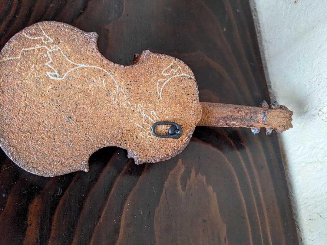 肥後博己　オブジェ　花器　陶　バイオリン