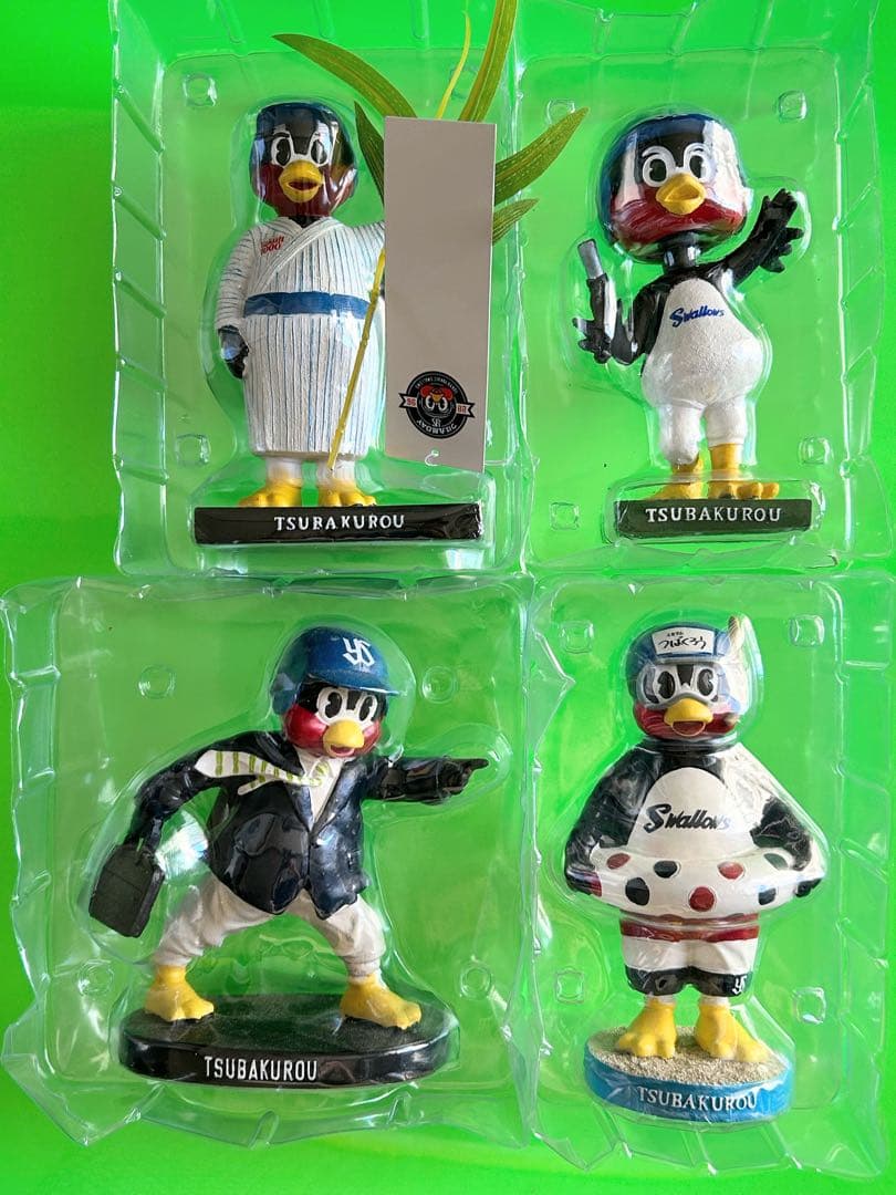 つば九郎　フィギュア　ボブルヘッド　新品　4体セット　ヤクルトスワローズ