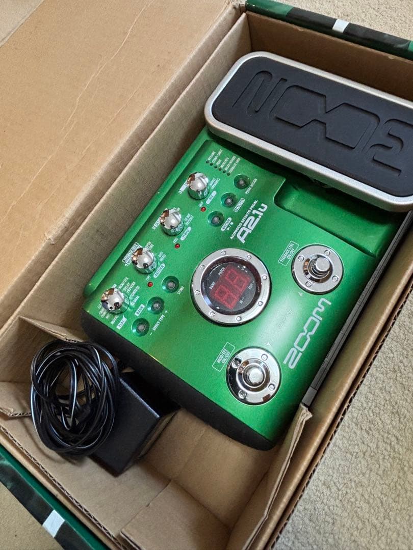 ZOOM A2.1u　アコースティックギター用マルチエフェクター