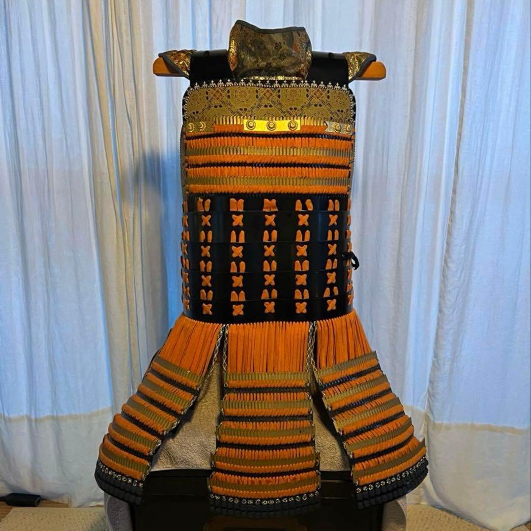 【新品同様】丸武工房製【現代 甲冑•等身大】当世素掛紺白茶糸威具足【胴 鎧】