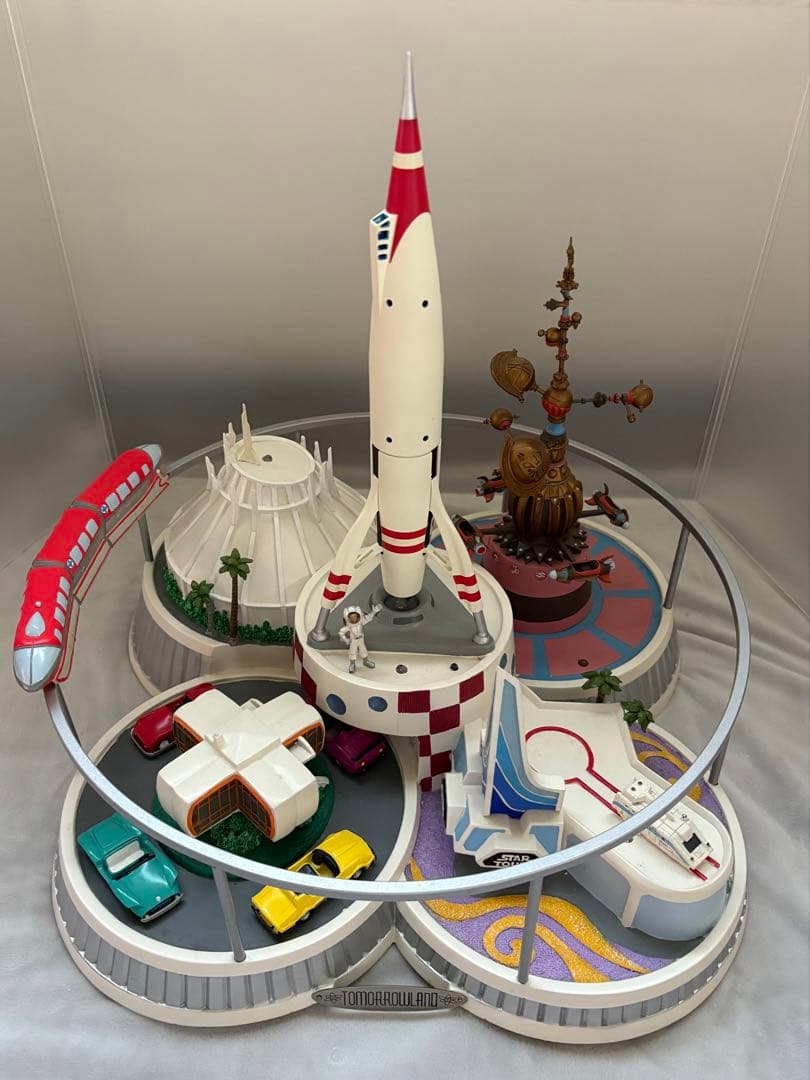 【マックス】ディズニー トゥモローランド ビッグフィギュア 限定150レア