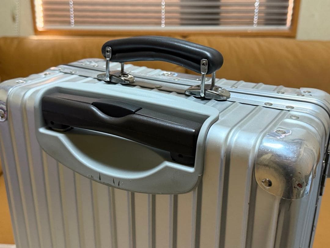 美品 リモワ　クラシックフライト　35L キャビン　機内持ち込み クラシック