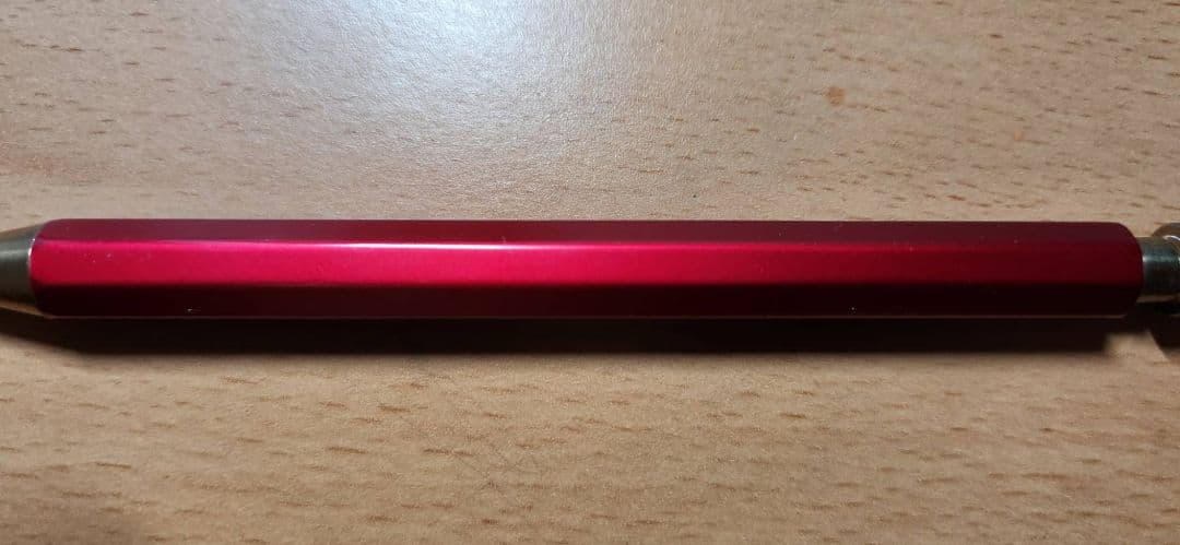 カヴェコスペシャル レッド シャープペン 0.7mm（クリップ付き）